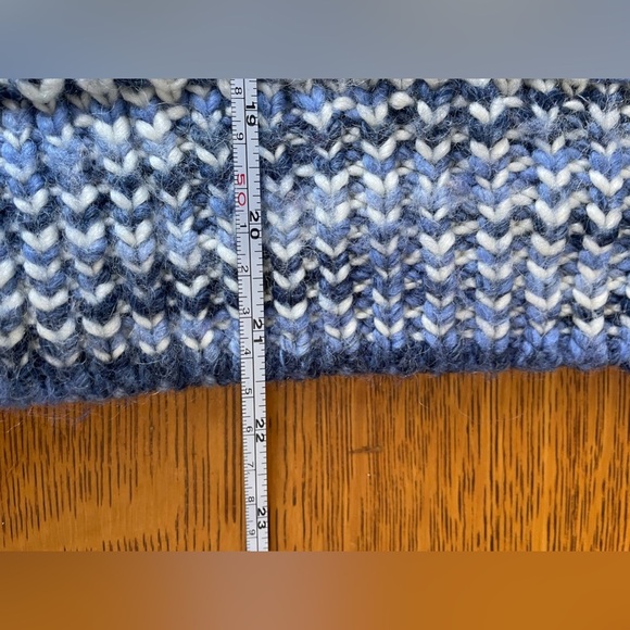 Gap Women's XS Crewneck Multicolor Blue White Sweater Pullover Wool Oversized - Picture 15 of 16